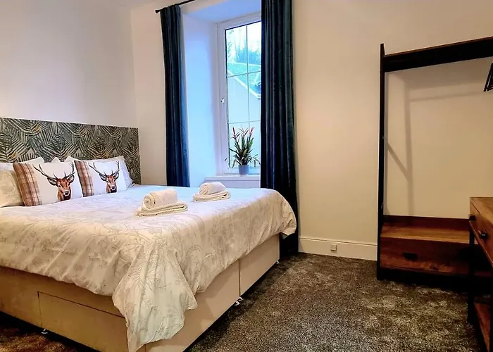 Charming Victorian Apartment, Close To Centre