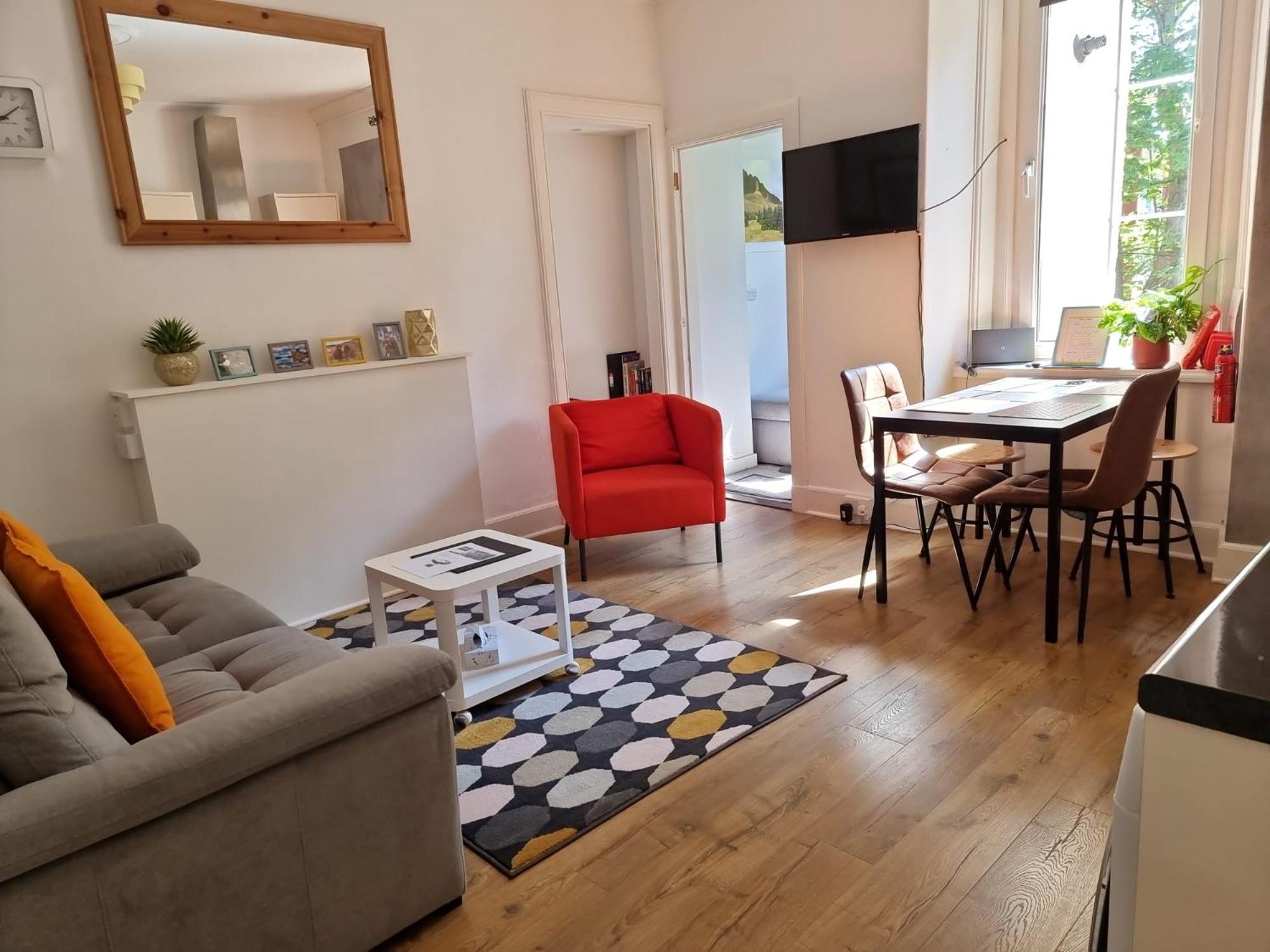 Charming Victorian Apartment, Close To Centre Appartement Inverness